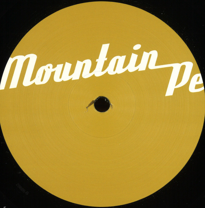 The Mountain People - Mountain022
